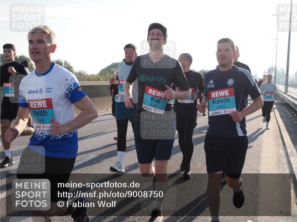 03.10.2025 - Köhlbrandbrückenlauf Fabian Wolf http://msf.ph/oto/9008750 03.10.2025 09:20:49 Position 3 3207, 3049, 178, 3048, 3047 meine-sportfotos.de