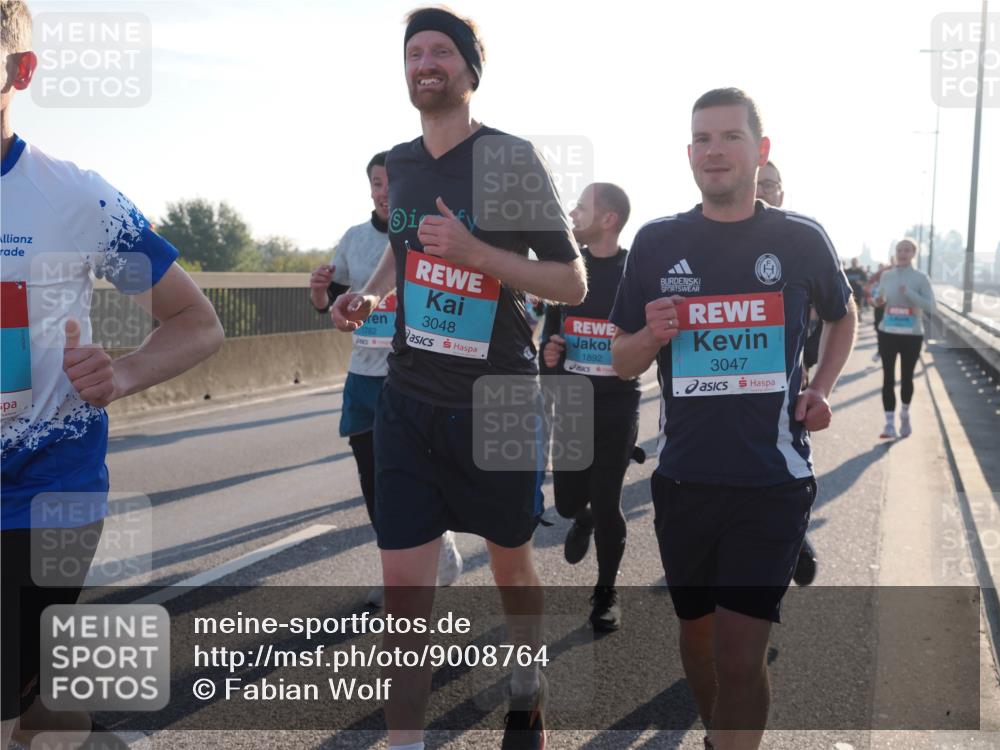 03.10.2025 - Köhlbrandbrückenlauf Fabian Wolf http://msf.ph/oto/9008764 03.10.2025 09:20:49 Position 3 3048, 1782, 1892, 3047 meine-sportfotos.de