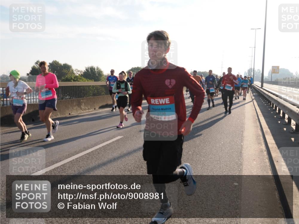03.10.2025 - Köhlbrandbrückenlauf Fabian Wolf http://msf.ph/oto/9008981 03.10.2025 09:20:54 Position 3 3738 meine-sportfotos.de