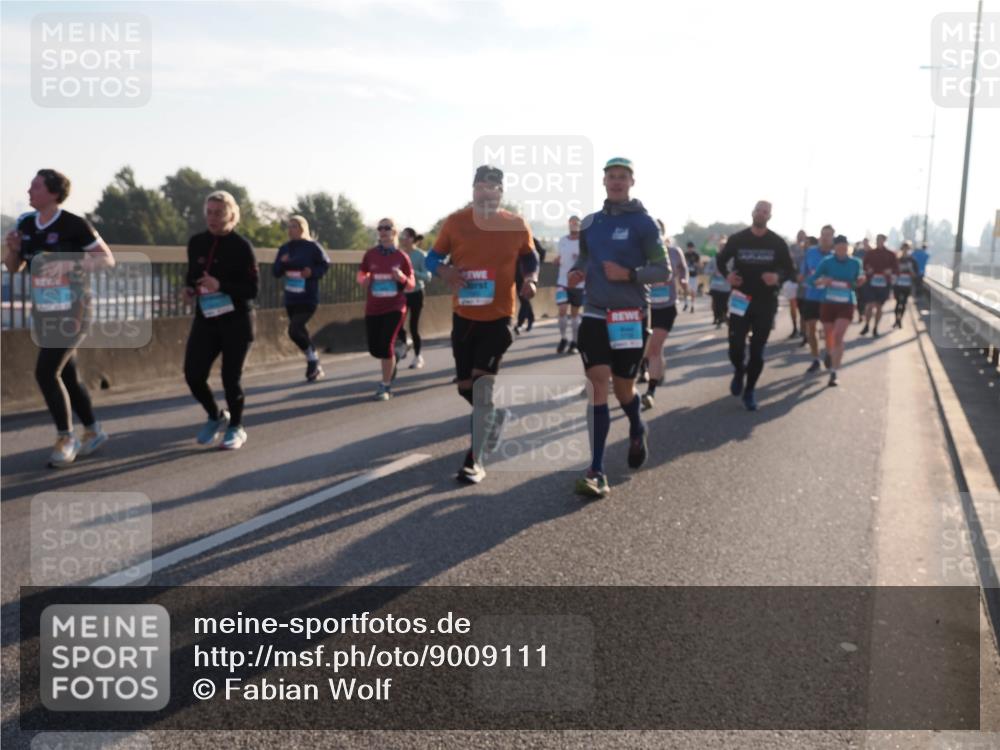 03.10.2025 - Köhlbrandbrückenlauf Fabian Wolf http://msf.ph/oto/9009111 03.10.2025 09:20:57 Position 3  meine-sportfotos.de