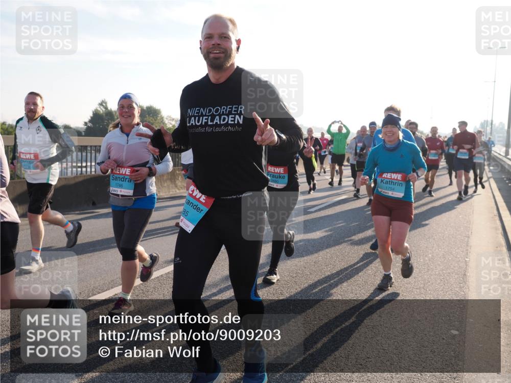 03.10.2025 - Köhlbrandbrückenlauf Fabian Wolf http://msf.ph/oto/9009203 03.10.2025 09:21:00 Position 3 2690, 1746, 185, 3480, 1754 meine-sportfotos.de