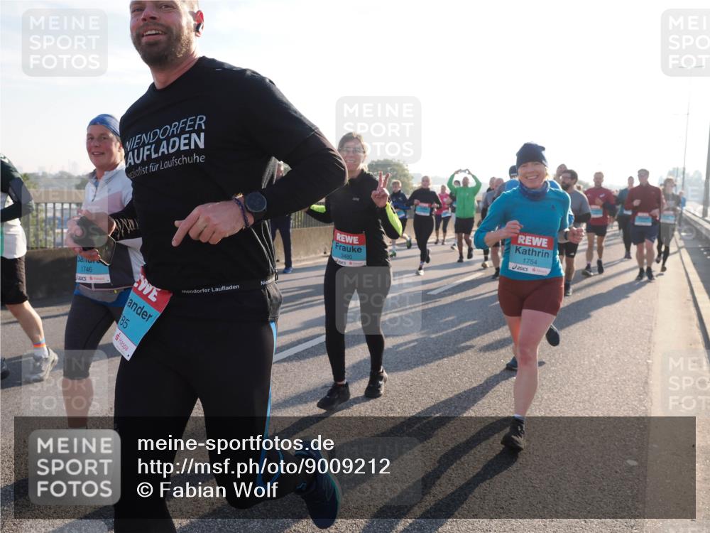 03.10.2025 - Köhlbrandbrückenlauf Fabian Wolf http://msf.ph/oto/9009212 03.10.2025 09:21:00 Position 3 1746, 85, 3480, 1754 meine-sportfotos.de