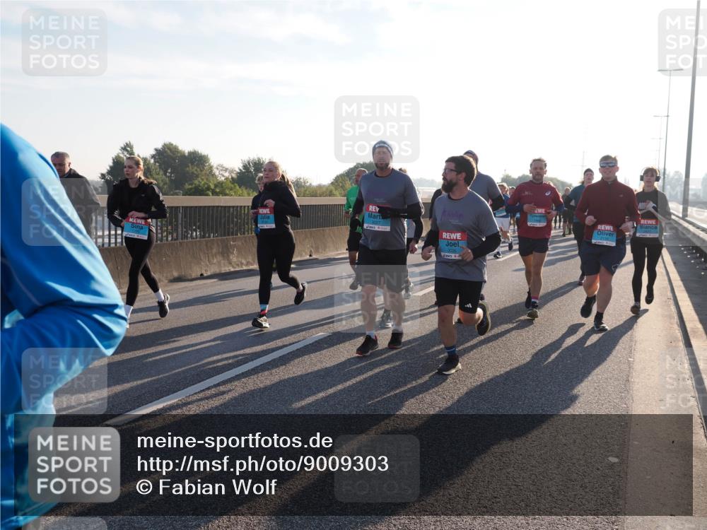 03.10.2025 - Köhlbrandbrückenlauf Fabian Wolf http://msf.ph/oto/9009303 03.10.2025 09:21:02 Position 3 2150, 3026 meine-sportfotos.de