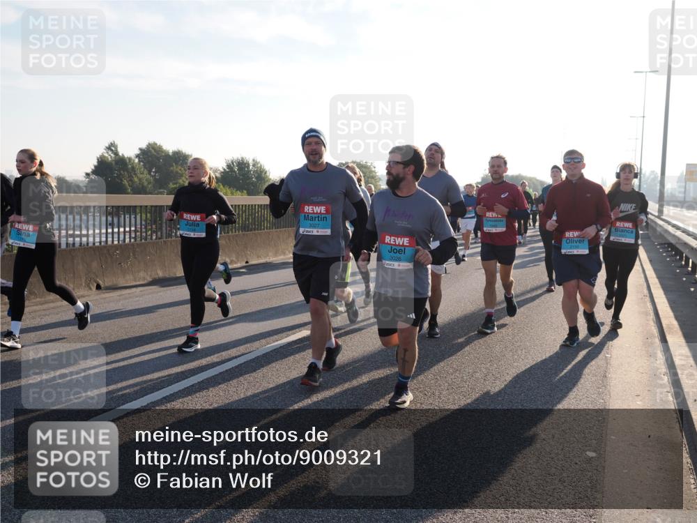 03.10.2025 - Köhlbrandbrückenlauf Fabian Wolf http://msf.ph/oto/9009321 03.10.2025 09:21:02 Position 3 1779, 3027, 3026, 2150, 2471 meine-sportfotos.de
