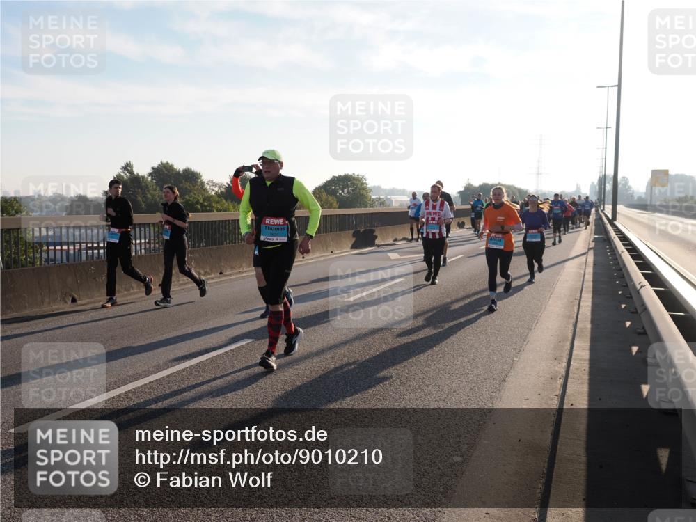 03.10.2025 - Köhlbrandbrückenlauf Fabian Wolf http://msf.ph/oto/9010210 03.10.2025 09:21:28 Position 3  meine-sportfotos.de