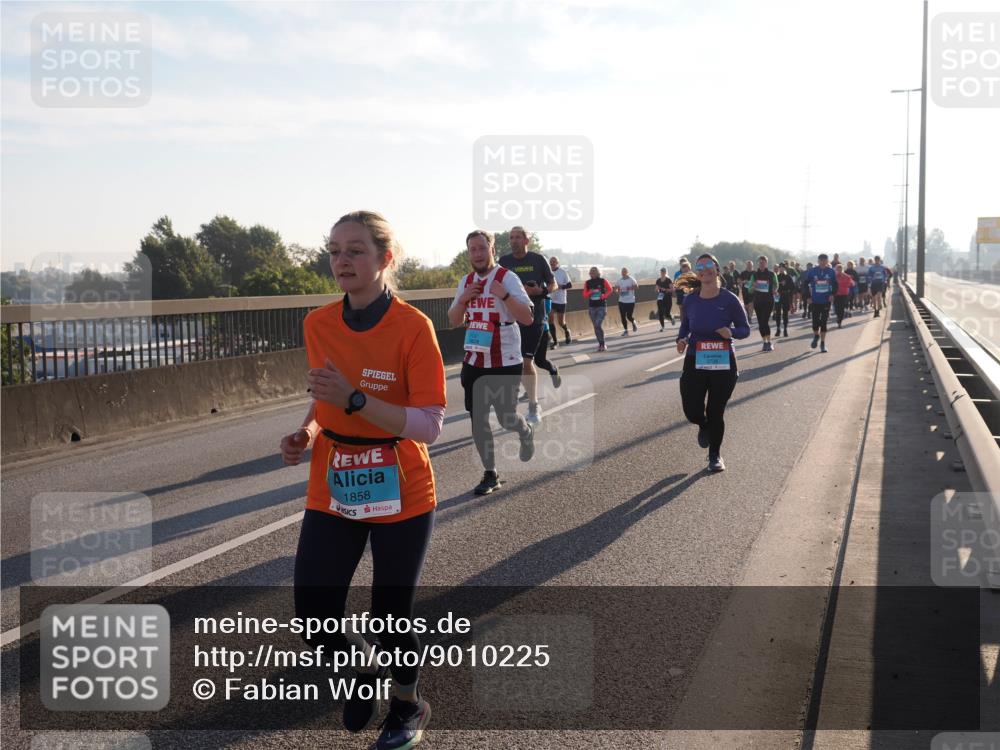 03.10.2025 - Köhlbrandbrückenlauf Fabian Wolf http://msf.ph/oto/9010225 03.10.2025 09:21:30 Position 3 1858 meine-sportfotos.de