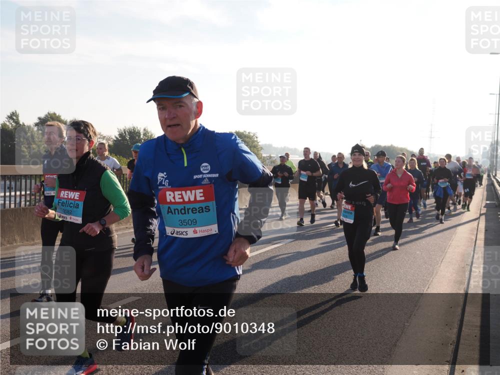 03.10.2025 - Köhlbrandbrückenlauf Fabian Wolf http://msf.ph/oto/9010348 03.10.2025 09:21:36 Position 3 1712, 3582, 2000, 3509 meine-sportfotos.de