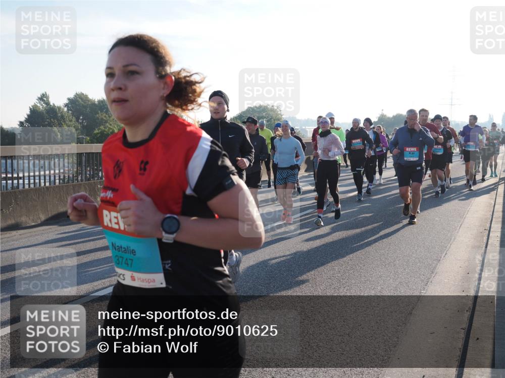 03.10.2025 - Köhlbrandbrückenlauf Fabian Wolf http://msf.ph/oto/9010625 03.10.2025 09:21:49 Position 3 3747 meine-sportfotos.de
