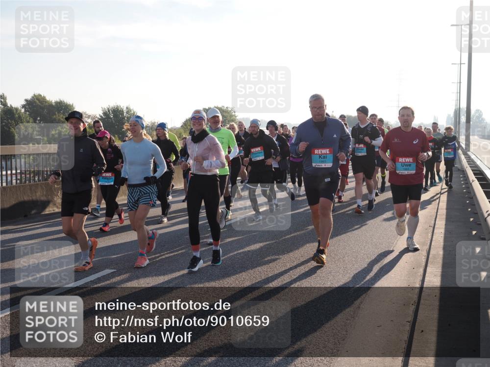 03.10.2025 - Köhlbrandbrückenlauf Fabian Wolf http://msf.ph/oto/9010659 03.10.2025 09:21:50 Position 3 1993, 1883 meine-sportfotos.de