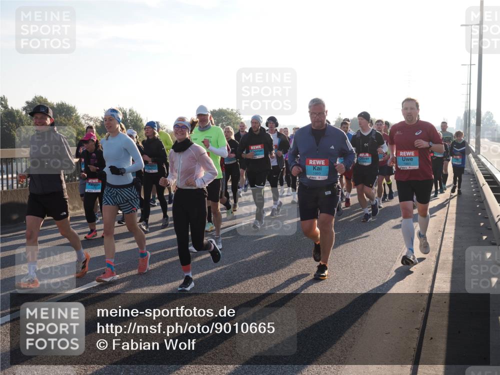 03.10.2025 - Köhlbrandbrückenlauf Fabian Wolf http://msf.ph/oto/9010665 03.10.2025 09:21:51 Position 3 1993, 1883 meine-sportfotos.de