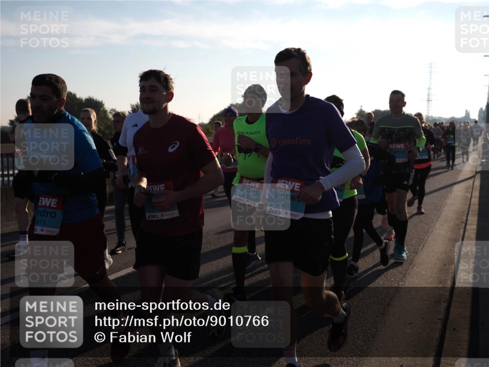 03.10.2025 - Köhlbrandbrückenlauf Fabian Wolf http://msf.ph/oto/9010766 03.10.2025 09:21:54 Position 3 815, 2089, 2984 meine-sportfotos.de