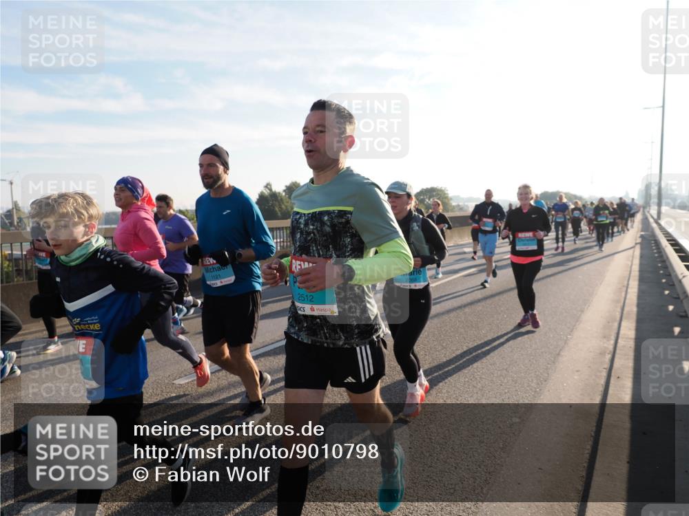 03.10.2025 - Köhlbrandbrückenlauf Fabian Wolf http://msf.ph/oto/9010798 03.10.2025 09:21:56 Position 3 1121, 2512, 2068 meine-sportfotos.de