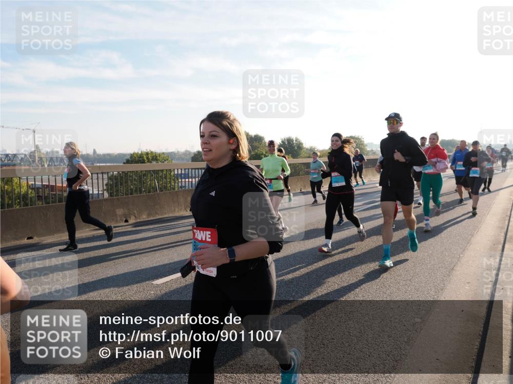 03.10.2025 - Köhlbrandbrückenlauf Fabian Wolf http://msf.ph/oto/9011007 03.10.2025 09:22:04 Position 3  meine-sportfotos.de