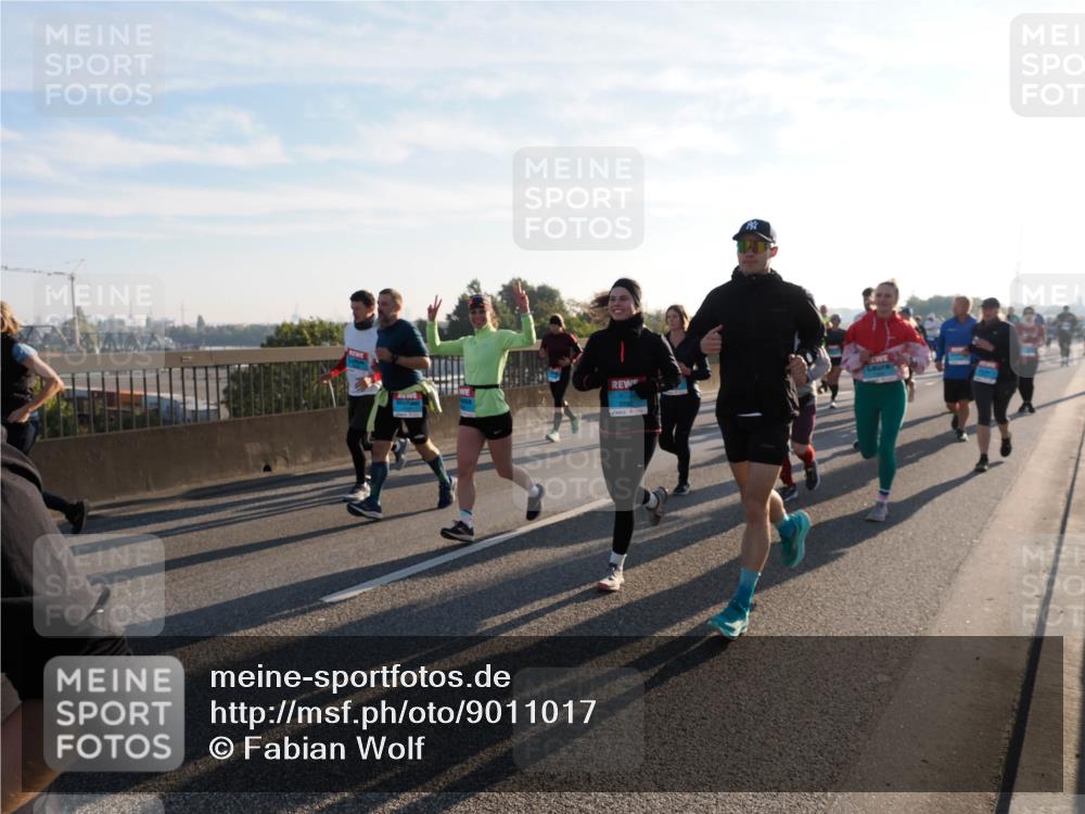 03.10.2025 - Köhlbrandbrückenlauf Fabian Wolf http://msf.ph/oto/9011017 03.10.2025 09:22:04 Position 3  meine-sportfotos.de
