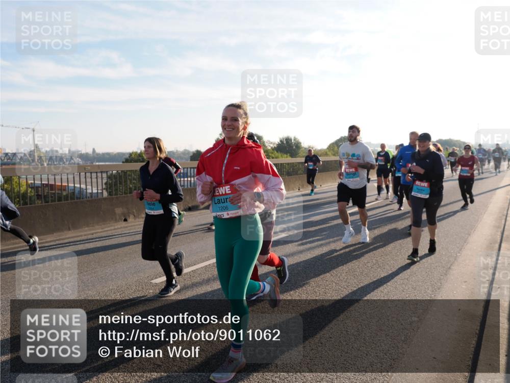 03.10.2025 - Köhlbrandbrückenlauf Fabian Wolf http://msf.ph/oto/9011062 03.10.2025 09:22:06 Position 3 2064, 1206 meine-sportfotos.de