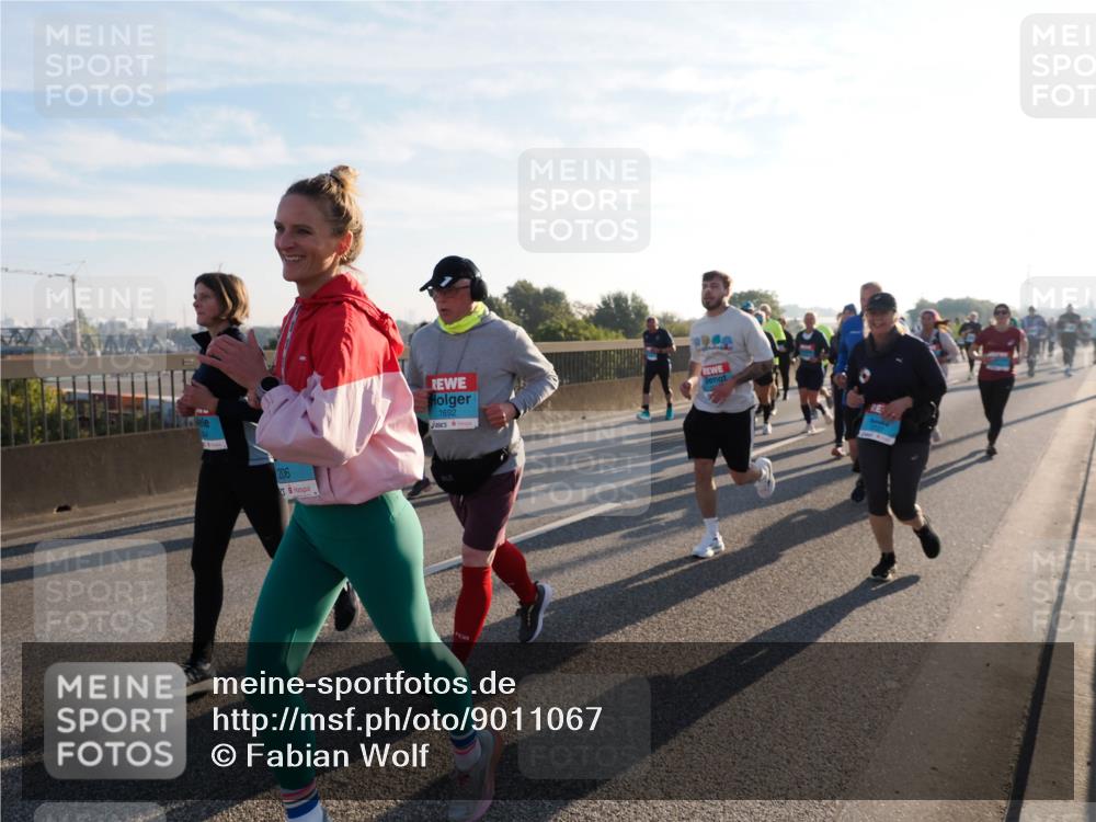 03.10.2025 - Köhlbrandbrückenlauf Fabian Wolf http://msf.ph/oto/9011067 03.10.2025 09:22:06 Position 3 206, 1692 meine-sportfotos.de