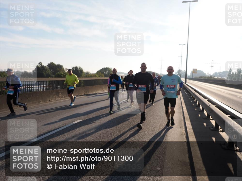 03.10.2025 - Köhlbrandbrückenlauf Fabian Wolf http://msf.ph/oto/9011300 03.10.2025 09:22:17 Position 3 30, 34 meine-sportfotos.de