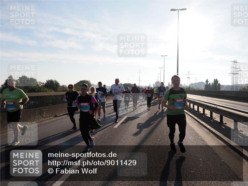 03.10.2025 - Köhlbrandbrückenlauf Fabian Wolf http://msf.ph/oto/9011429 03.10.2025 09:22:23 Position 3 1734, 24, 2707 meine-sportfotos.de