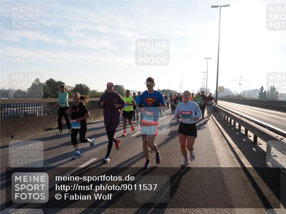 03.10.2025 - Köhlbrandbrückenlauf Fabian Wolf http://msf.ph/oto/9011537 03.10.2025 09:22:27 Position 3 1709 meine-sportfotos.de