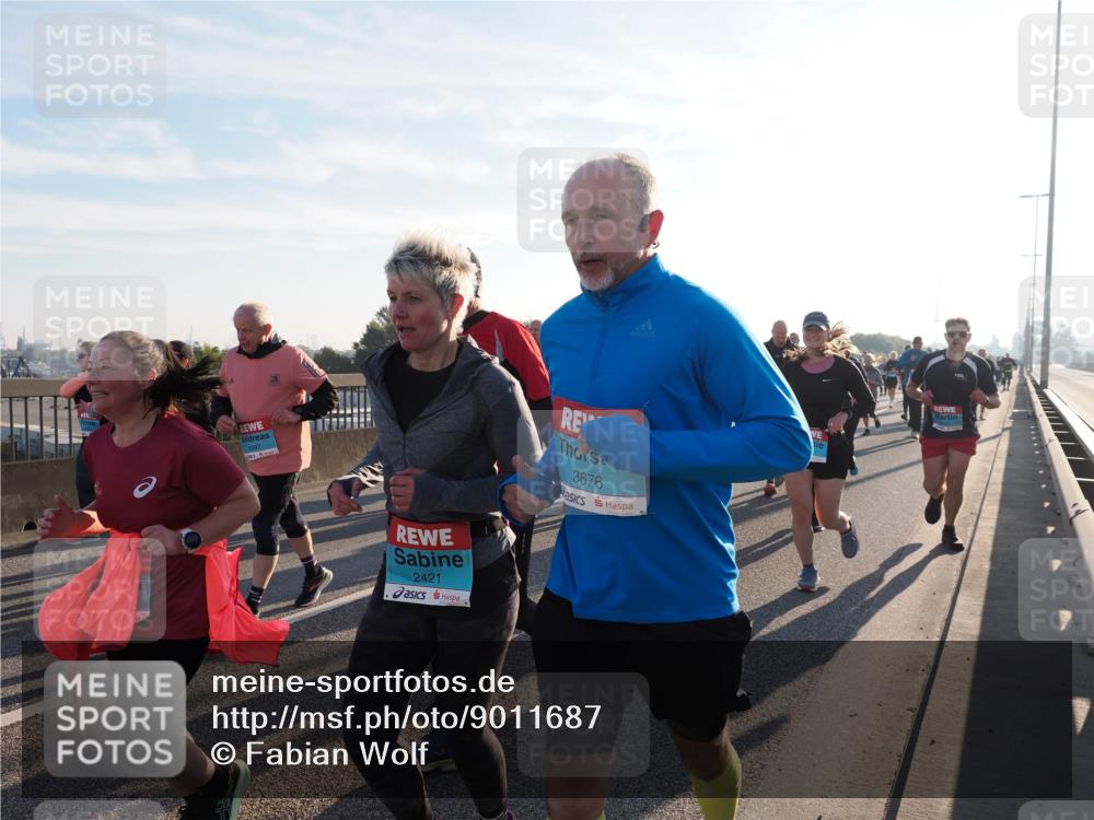 03.10.2025 - Köhlbrandbrückenlauf Fabian Wolf http://msf.ph/oto/9011687 03.10.2025 09:22:35 Position 3 3097, 2421, 3676 meine-sportfotos.de