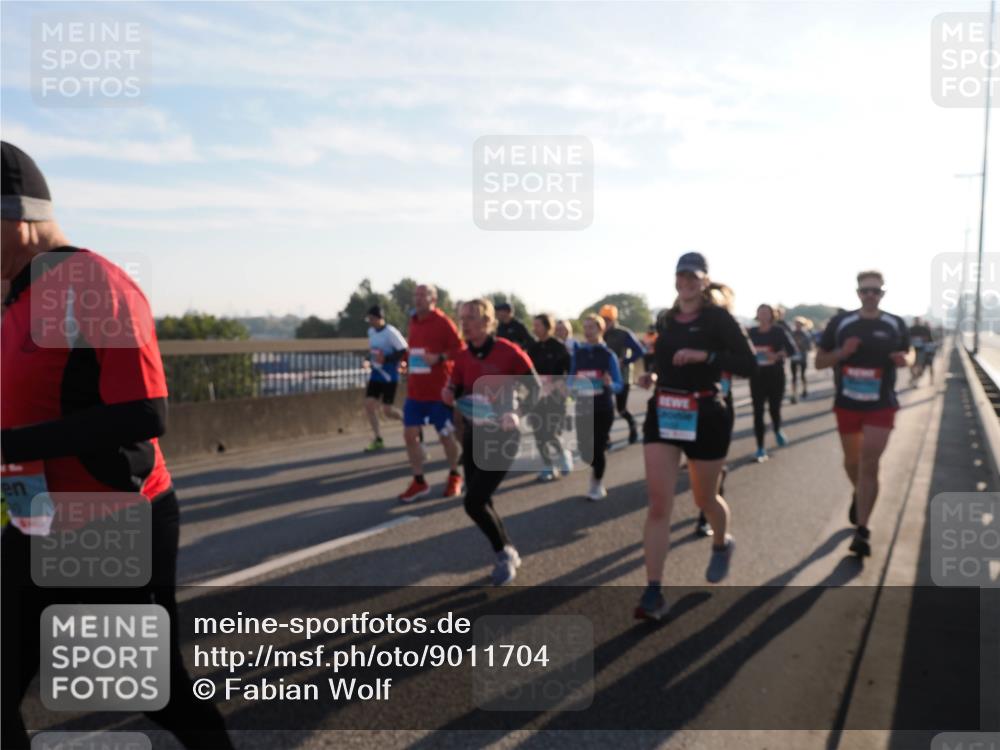 03.10.2025 - Köhlbrandbrückenlauf Fabian Wolf http://msf.ph/oto/9011704 03.10.2025 09:22:36 Position 3 190 meine-sportfotos.de