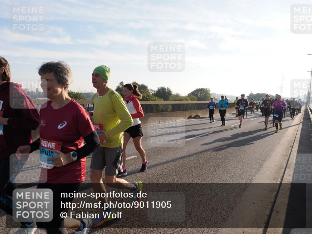 03.10.2025 - Köhlbrandbrückenlauf Fabian Wolf http://msf.ph/oto/9011905 03.10.2025 09:22:44 Position 3 109, 10 meine-sportfotos.de