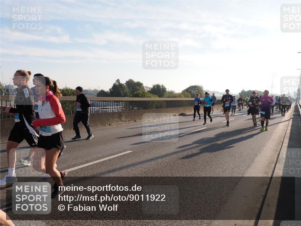 03.10.2025 - Köhlbrandbrückenlauf Fabian Wolf http://msf.ph/oto/9011922 03.10.2025 09:22:45 Position 3 1446 meine-sportfotos.de
