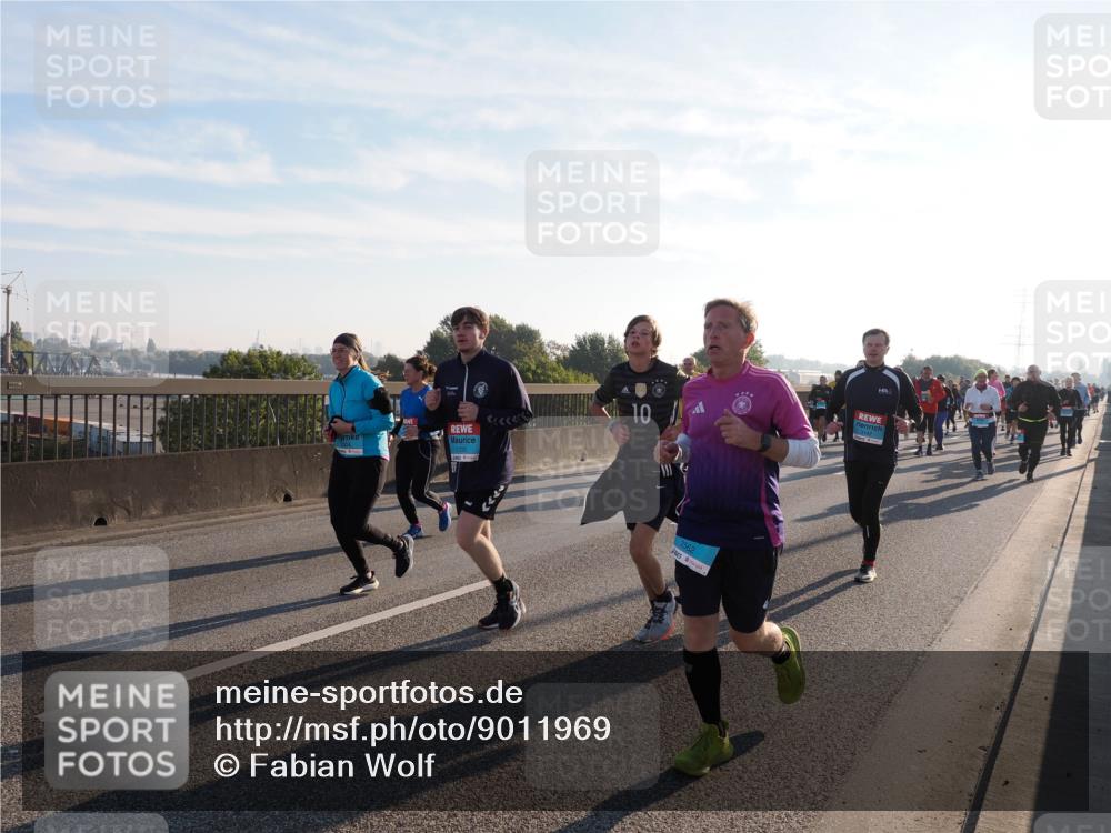 03.10.2025 - Köhlbrandbrückenlauf Fabian Wolf http://msf.ph/oto/9011969 03.10.2025 09:22:48 Position 3 1725, 10, 3562 meine-sportfotos.de