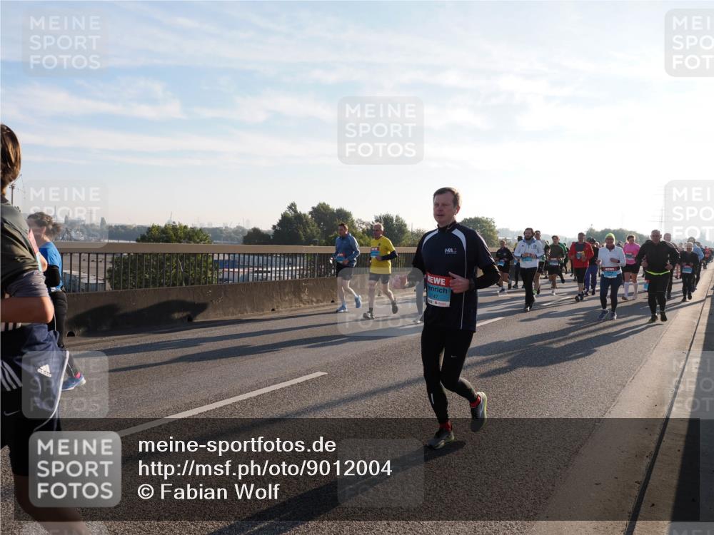 03.10.2025 - Köhlbrandbrückenlauf Fabian Wolf http://msf.ph/oto/9012004 03.10.2025 09:22:49 Position 3 3147 meine-sportfotos.de