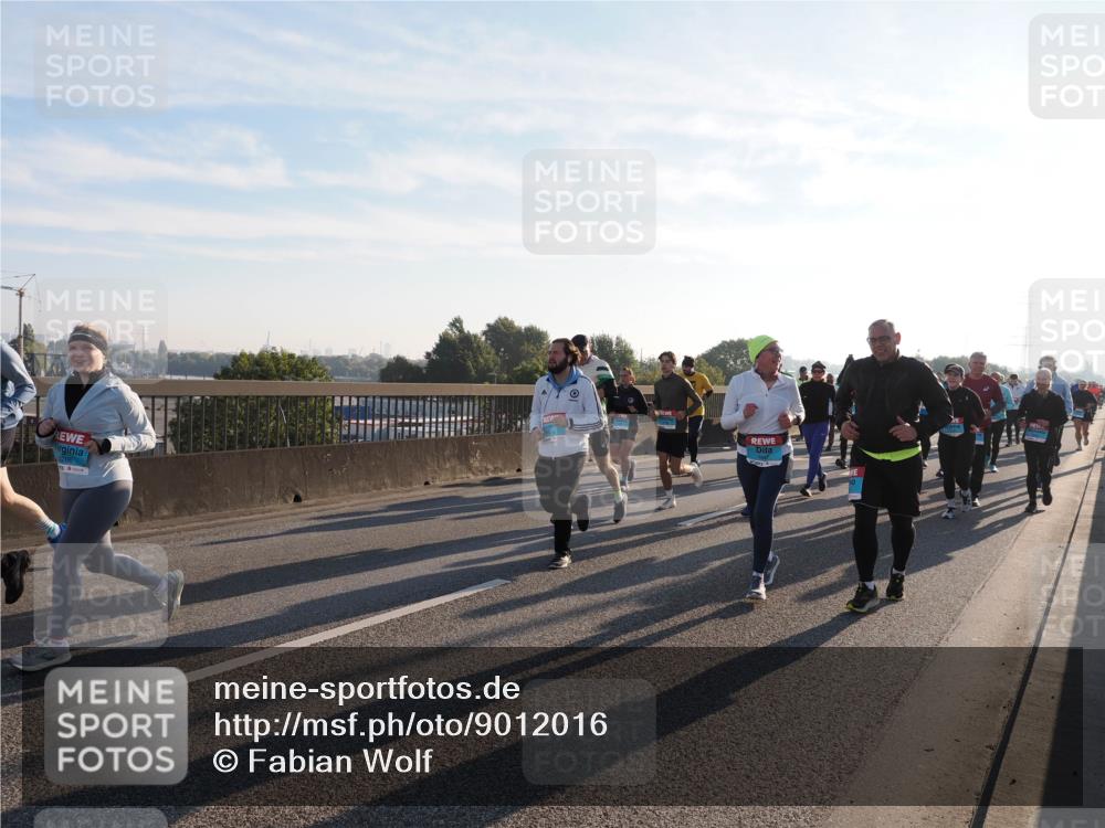 03.10.2025 - Köhlbrandbrückenlauf Fabian Wolf http://msf.ph/oto/9012016 03.10.2025 09:22:52 Position 3  meine-sportfotos.de