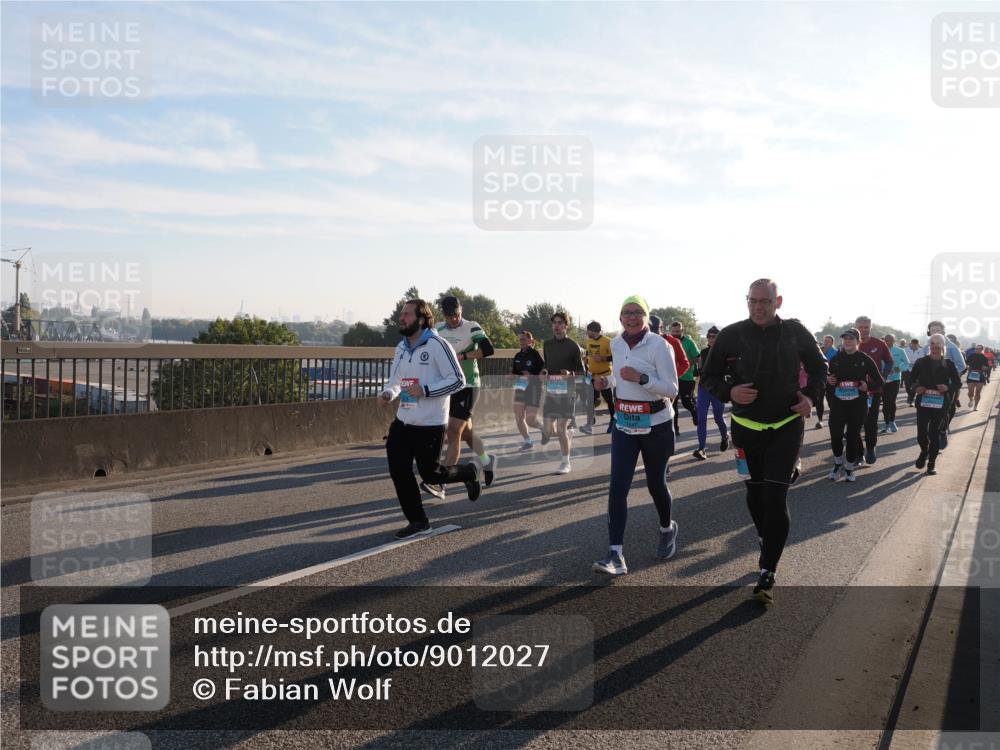 03.10.2025 - Köhlbrandbrückenlauf Fabian Wolf http://msf.ph/oto/9012027 03.10.2025 09:22:52 Position 3  meine-sportfotos.de