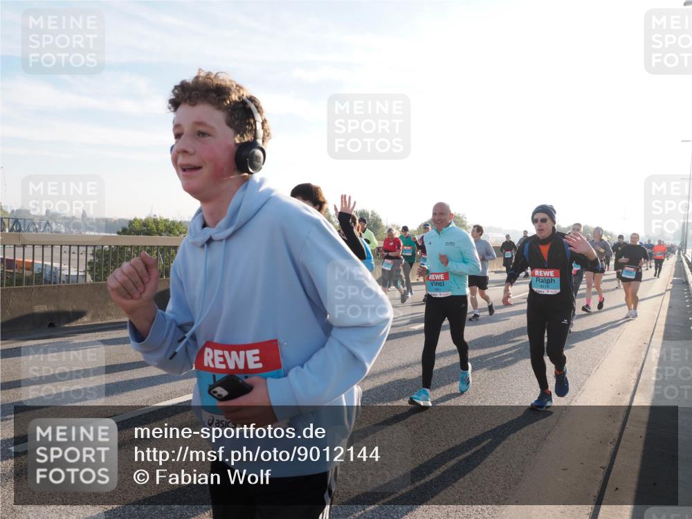 03.10.2025 - Köhlbrandbrückenlauf Fabian Wolf http://msf.ph/oto/9012144 03.10.2025 09:22:56 Position 3 3116 meine-sportfotos.de
