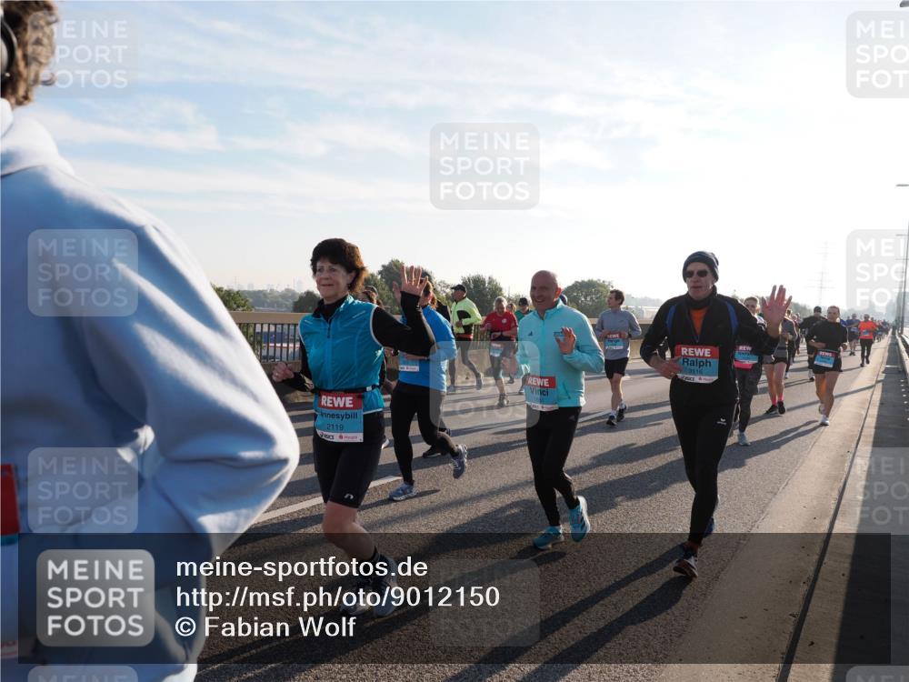03.10.2025 - Köhlbrandbrückenlauf Fabian Wolf http://msf.ph/oto/9012150 03.10.2025 09:22:56 Position 3 2119, 1861, 3116 meine-sportfotos.de