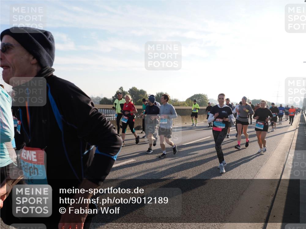 03.10.2025 - Köhlbrandbrückenlauf Fabian Wolf http://msf.ph/oto/9012189 03.10.2025 09:22:58 Position 3 16 meine-sportfotos.de