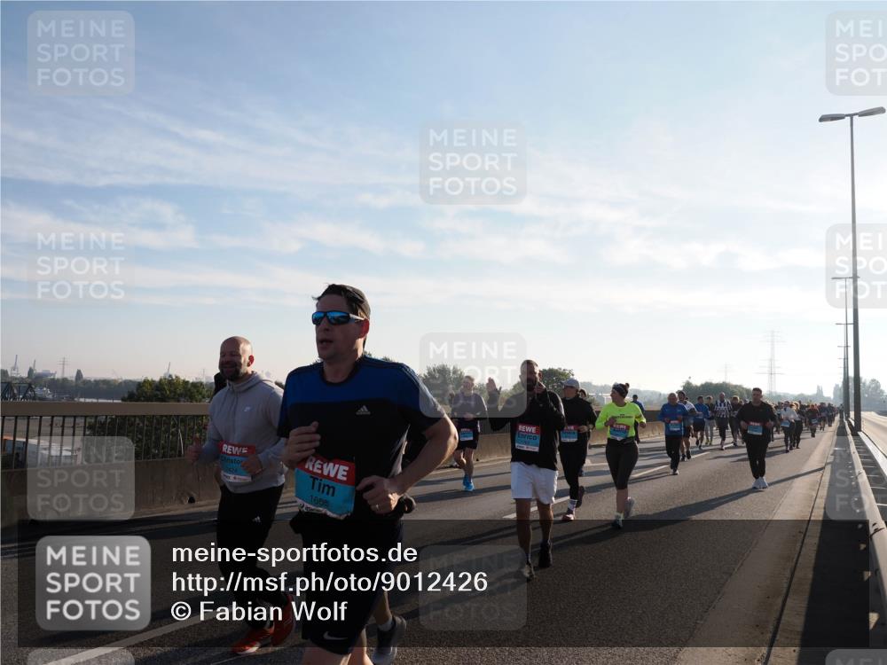 03.10.2025 - Köhlbrandbrückenlauf Fabian Wolf http://msf.ph/oto/9012426 03.10.2025 09:23:08 Position 3 2424, 1655 meine-sportfotos.de