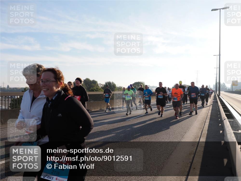 03.10.2025 - Köhlbrandbrückenlauf Fabian Wolf http://msf.ph/oto/9012591 03.10.2025 09:23:22 Position 3 2436, 2116 meine-sportfotos.de