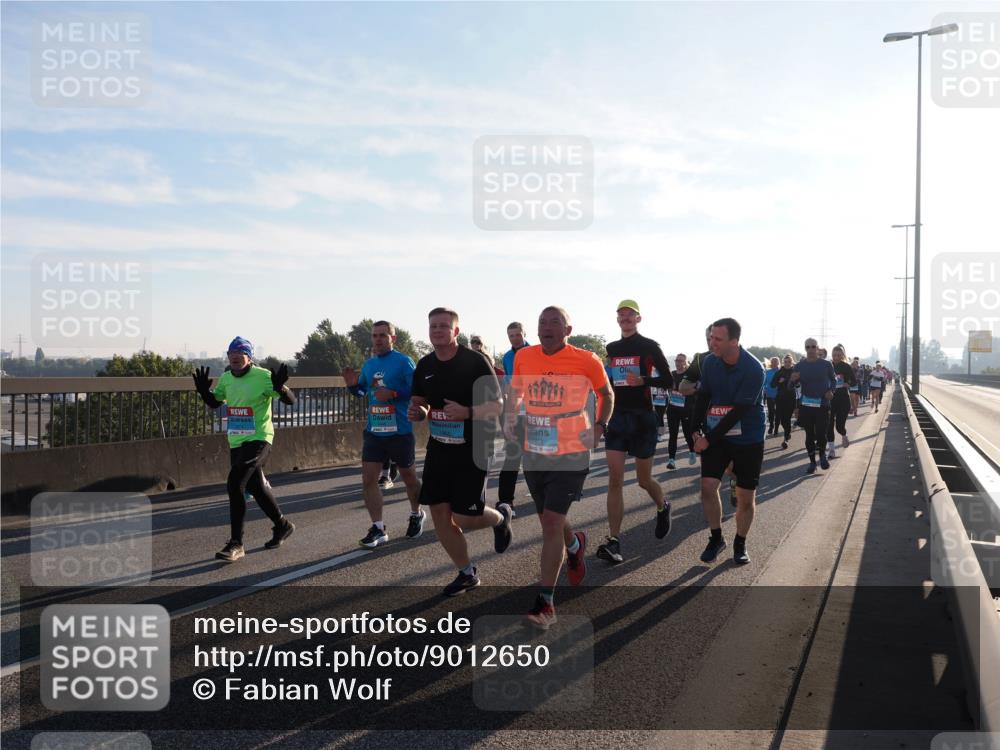 03.10.2025 - Köhlbrandbrückenlauf Fabian Wolf http://msf.ph/oto/9012650 03.10.2025 09:23:24 Position 3 1853 meine-sportfotos.de