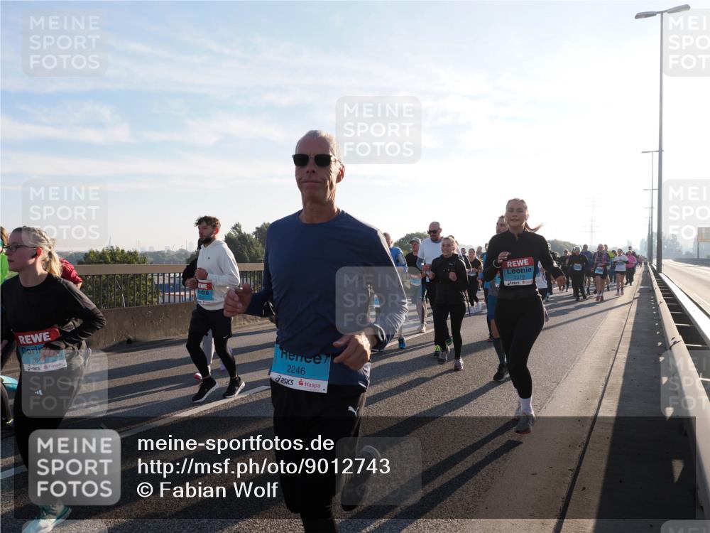 03.10.2025 - Köhlbrandbrückenlauf Fabian Wolf http://msf.ph/oto/9012743 03.10.2025 09:23:28 Position 3 264, 2246, 2270 meine-sportfotos.de
