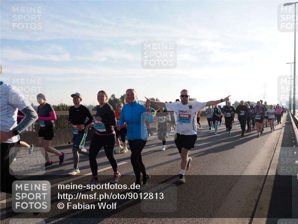 03.10.2025 - Köhlbrandbrückenlauf Fabian Wolf http://msf.ph/oto/9012813 03.10.2025 09:23:30 Position 3 2003, 24, 2836 meine-sportfotos.de
