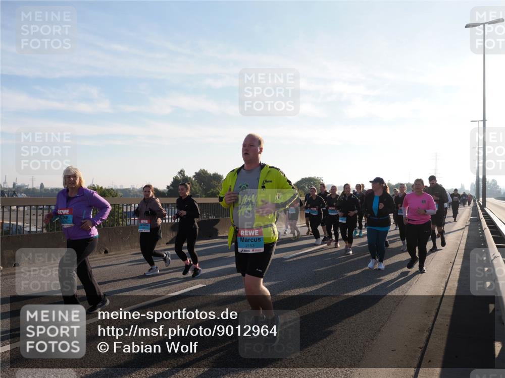 03.10.2025 - Köhlbrandbrückenlauf Fabian Wolf http://msf.ph/oto/9012964 03.10.2025 09:23:37 Position 3 2153 meine-sportfotos.de