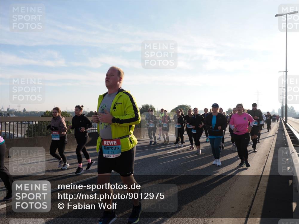 03.10.2025 - Köhlbrandbrückenlauf Fabian Wolf http://msf.ph/oto/9012975 03.10.2025 09:23:38 Position 3 2153 meine-sportfotos.de