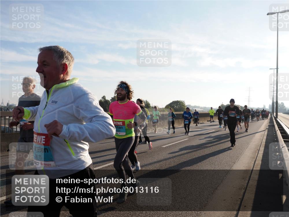 03.10.2025 - Köhlbrandbrückenlauf Fabian Wolf http://msf.ph/oto/9013116 03.10.2025 09:23:42 Position 3 2209, 3675 meine-sportfotos.de