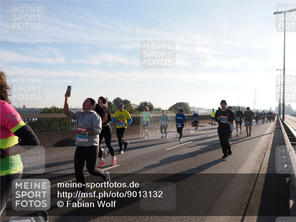 03.10.2025 - Köhlbrandbrückenlauf Fabian Wolf http://msf.ph/oto/9013132 03.10.2025 09:23:43 Position 3 2456 meine-sportfotos.de