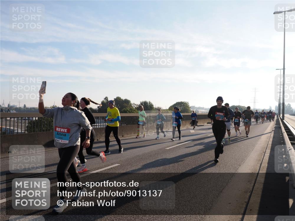 03.10.2025 - Köhlbrandbrückenlauf Fabian Wolf http://msf.ph/oto/9013137 03.10.2025 09:23:43 Position 3 2456 meine-sportfotos.de