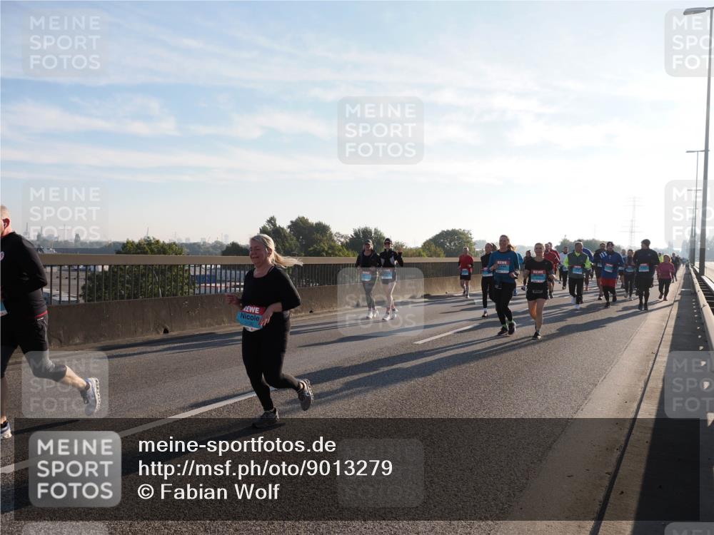 03.10.2025 - Köhlbrandbrückenlauf Fabian Wolf http://msf.ph/oto/9013279 03.10.2025 09:23:53 Position 3 3130 meine-sportfotos.de