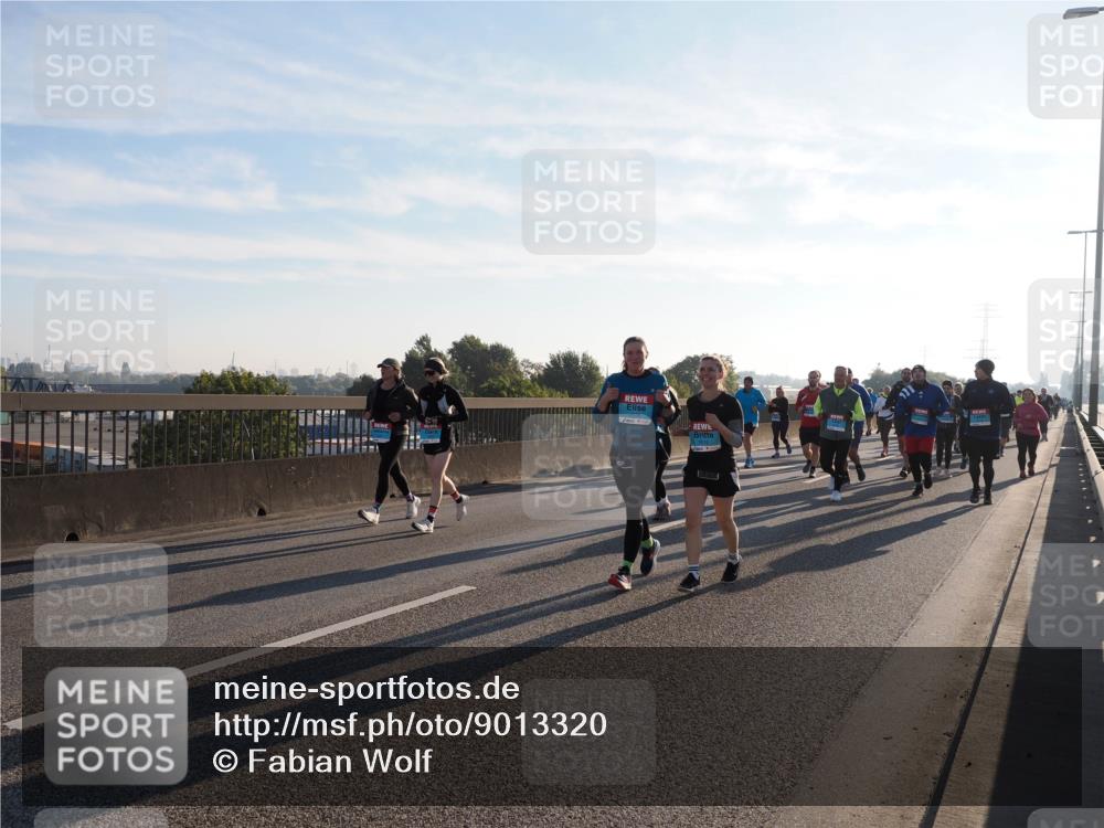 03.10.2025 - Köhlbrandbrückenlauf Fabian Wolf http://msf.ph/oto/9013320 03.10.2025 09:23:54 Position 3 2019 meine-sportfotos.de