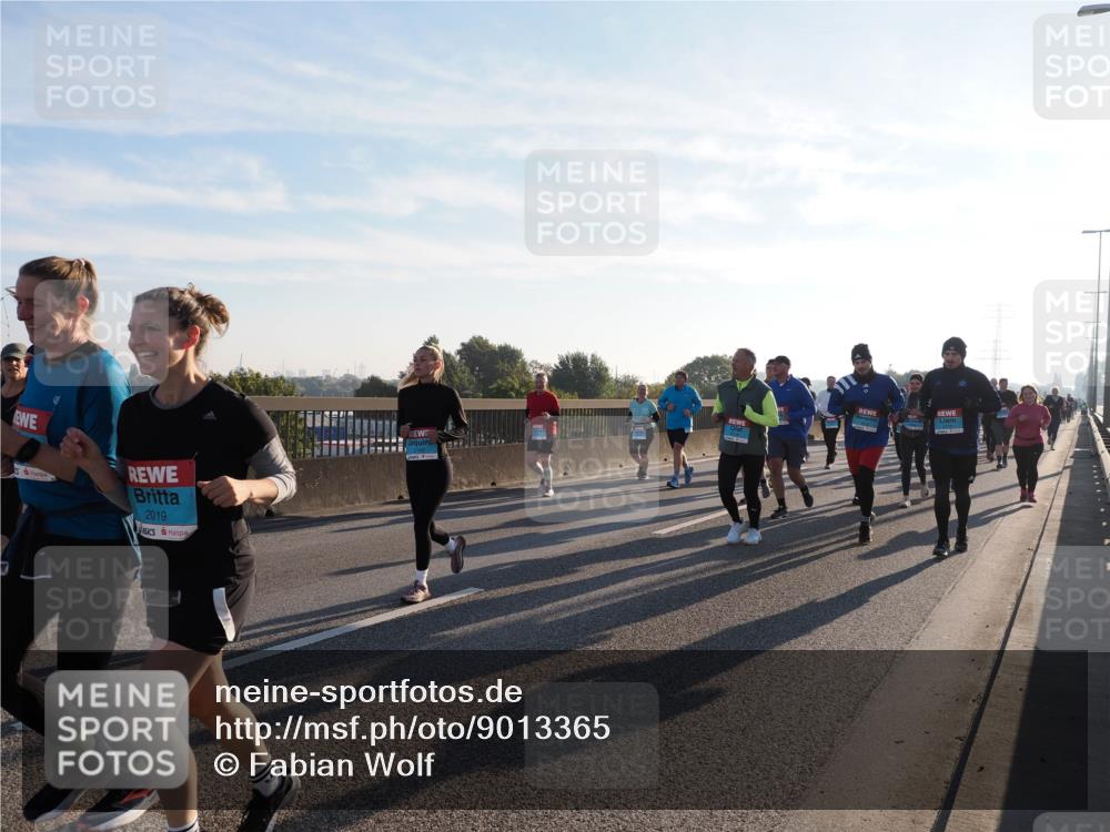 03.10.2025 - Köhlbrandbrückenlauf Fabian Wolf http://msf.ph/oto/9013365 03.10.2025 09:23:56 Position 3 2019 meine-sportfotos.de