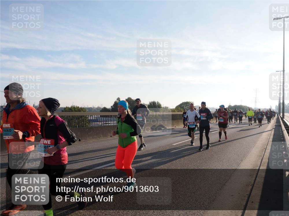 03.10.2025 - Köhlbrandbrückenlauf Fabian Wolf http://msf.ph/oto/9013603 03.10.2025 09:24:09 Position 3 2350, 2369 meine-sportfotos.de