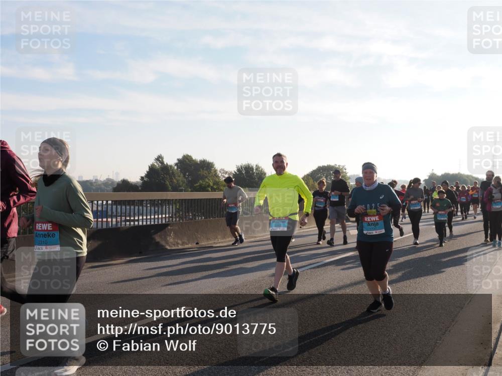 03.10.2025 - Köhlbrandbrückenlauf Fabian Wolf http://msf.ph/oto/9013775 03.10.2025 09:24:15 Position 3 2310, 102, 1700 meine-sportfotos.de