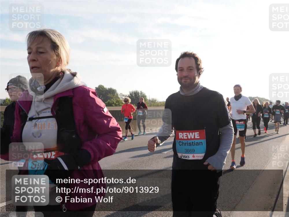 03.10.2025 - Köhlbrandbrückenlauf Fabian Wolf http://msf.ph/oto/9013929 03.10.2025 09:24:20 Position 3 72, 2, 2058, 3669, 2319 meine-sportfotos.de